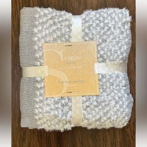 Soft Surroundings Gray La Neve Throw Blanket  - Condition: Pre-owned